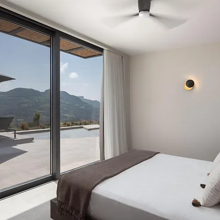 Neromai Cave Luxury *